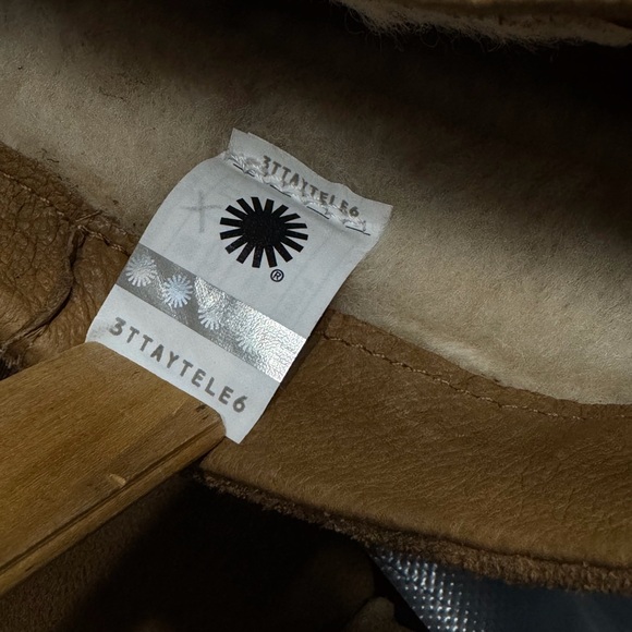 UGG Classic Mini Strap Men’s Boots -Chestnut Suede -Men’s US 10 -NEW - Picture 9 of 9